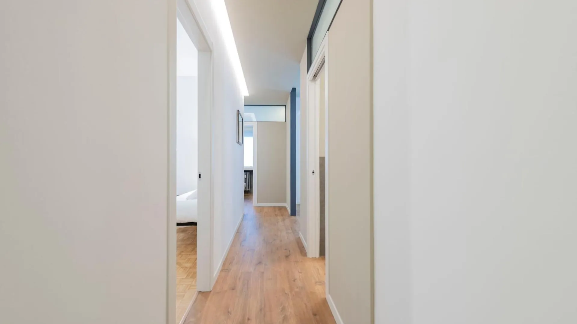 Three Balconies Apartment فيرونا