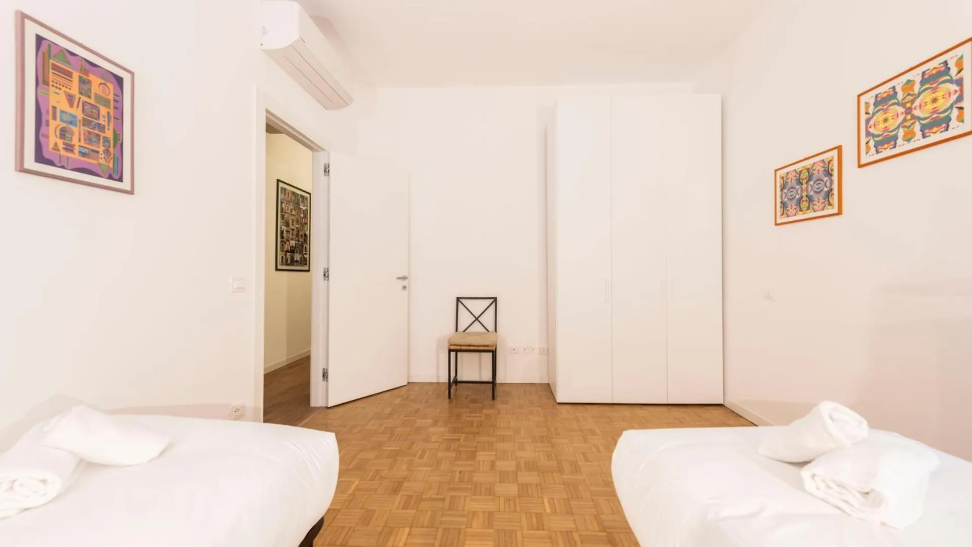 Three Balconies Apartment فيرونا